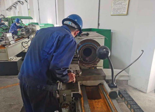 技术革新驱动降本增效 天成彩铝动力机修厂成功自主改造铸轧辊匹配水套